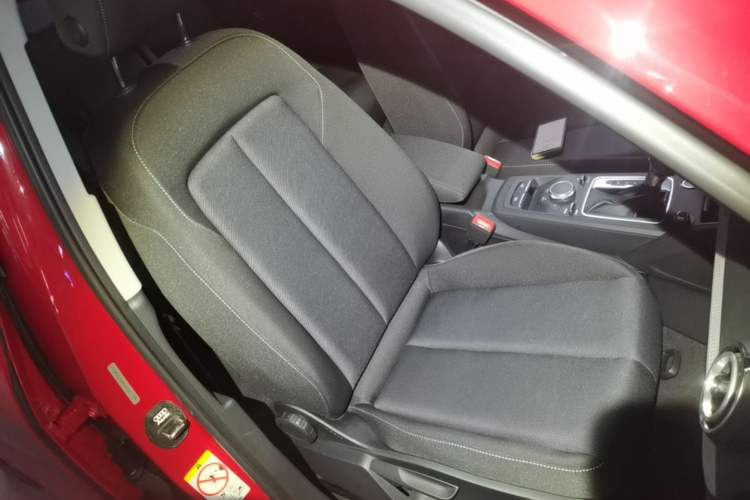 Used Audi Q2L 2021 35 TFSI Progressive Dynamic Edition Right Front Seat