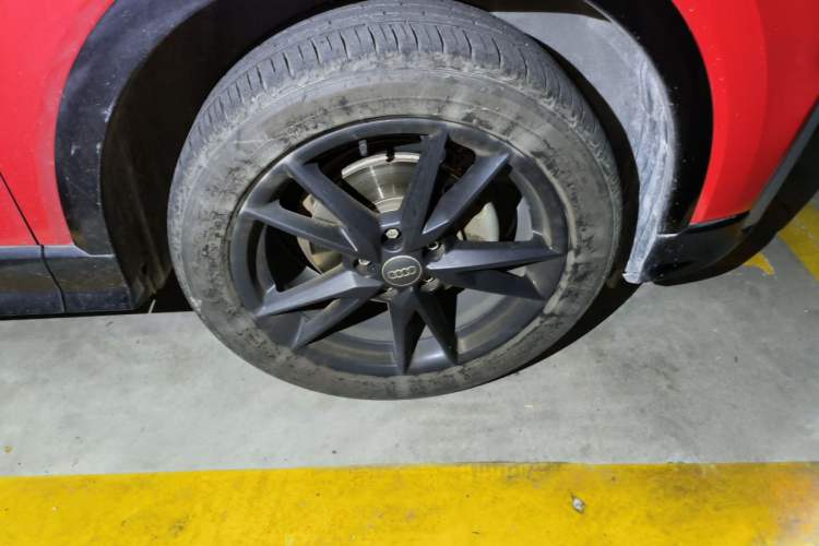 Used Audi Q2L 2021 35 TFSI Fashion Dynamic Model Right Front Wheel Hub