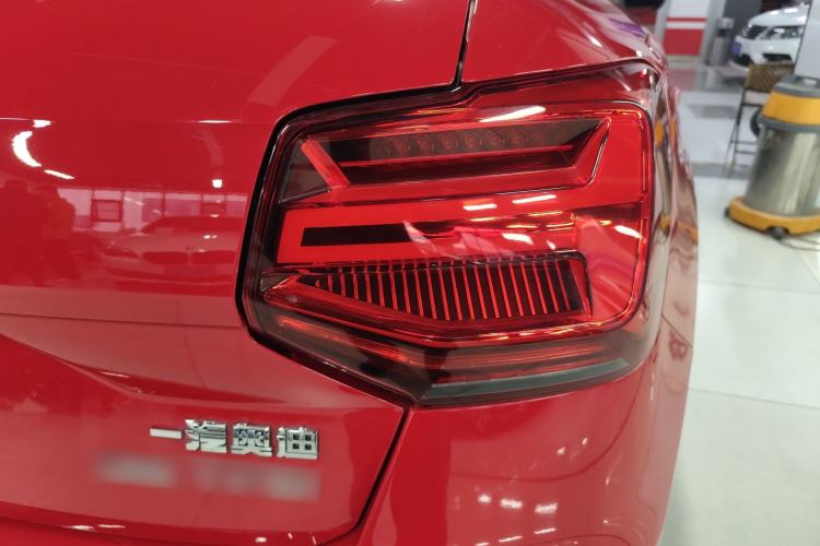 Used Audi Q2L 2021 35 TFSI Progressive Dynamic Edition Right Rear Taillight