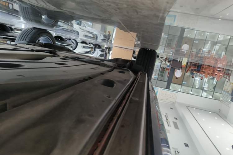 Used Audi Q2L 2021 35 TFSI Progressive Dynamic Edition Right Side Sill