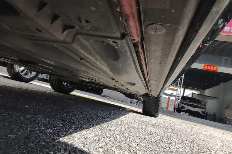 Used Audi Q2L 2021 35 TFSI Progressive Dynamic Edition Right Side Sill