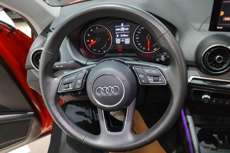 Used Audi Q2L 2021 35 TFSI Fashionable and Elegant Model Steering Wheel