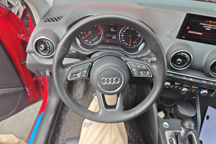 Used Audi Q2L 2021 35 TFSI Fashion Dynamic Model Steering Wheel