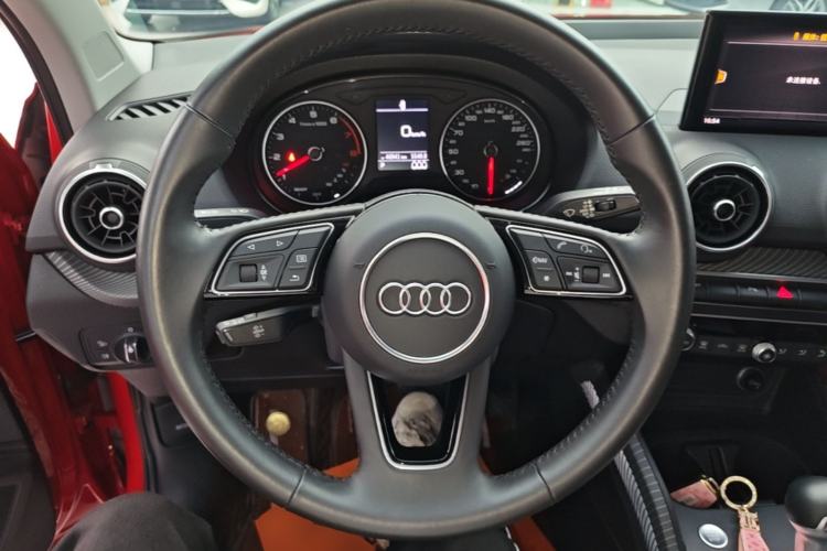 Used Audi Q2L 2021 35 TFSI Fashion Dynamic Model Steering Wheel
