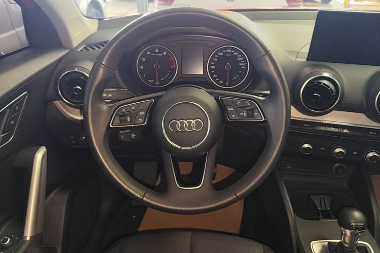 Used Audi Q2L 2021 35 TFSI Progressive Dynamic Edition Steering Wheel