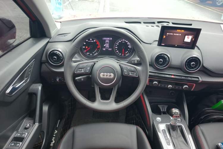 Used Audi Q2L 2021 35 TFSI Fashion Dynamic Model Steering Wheel