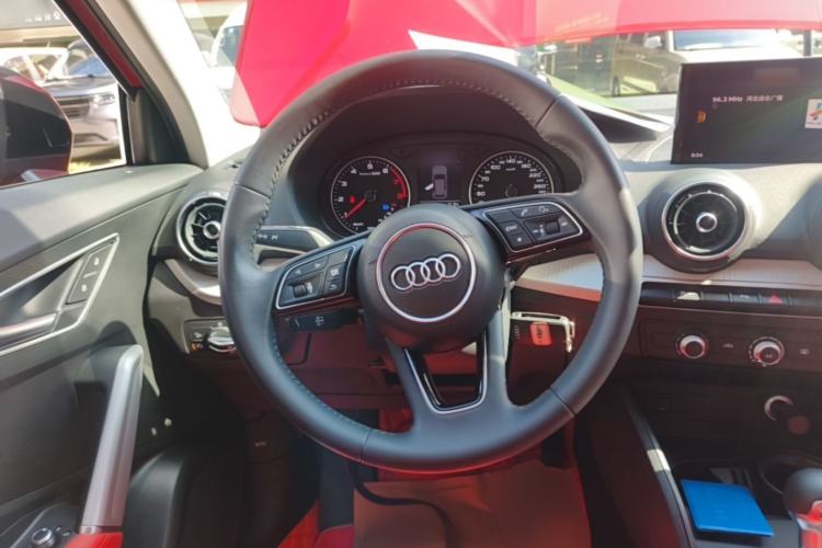 Used Audi Q2L 2021 35 TFSI Progressive Dynamic Edition Steering Wheel