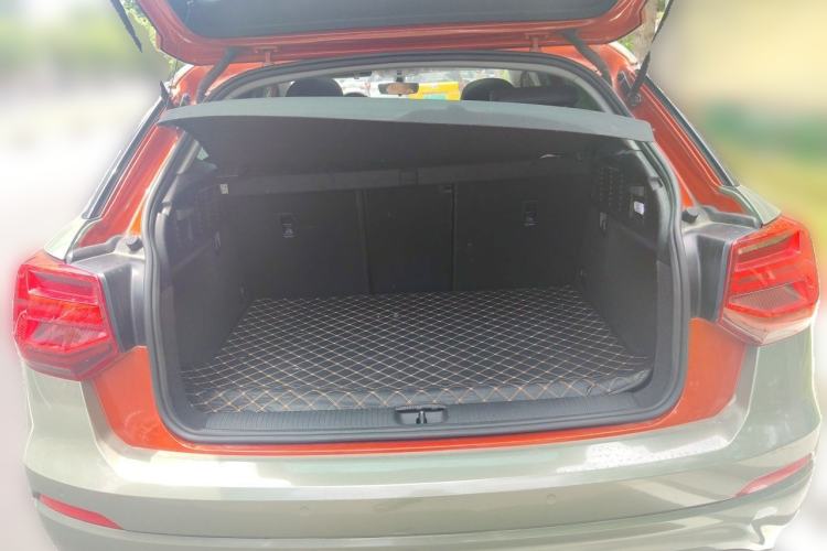 Used Audi Q2L 2021 35 TFSI Fashionable and Elegant Model Trunk