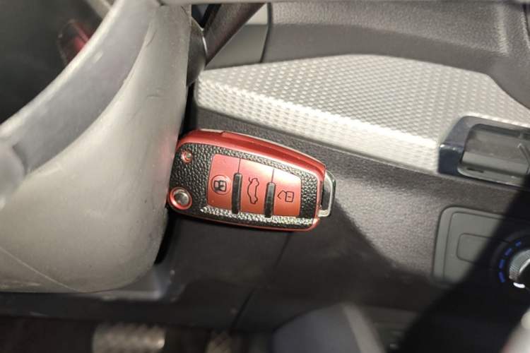 Used Audi Q2L 2021 35 TFSI Progressive Dynamic Edition Vehicle Key