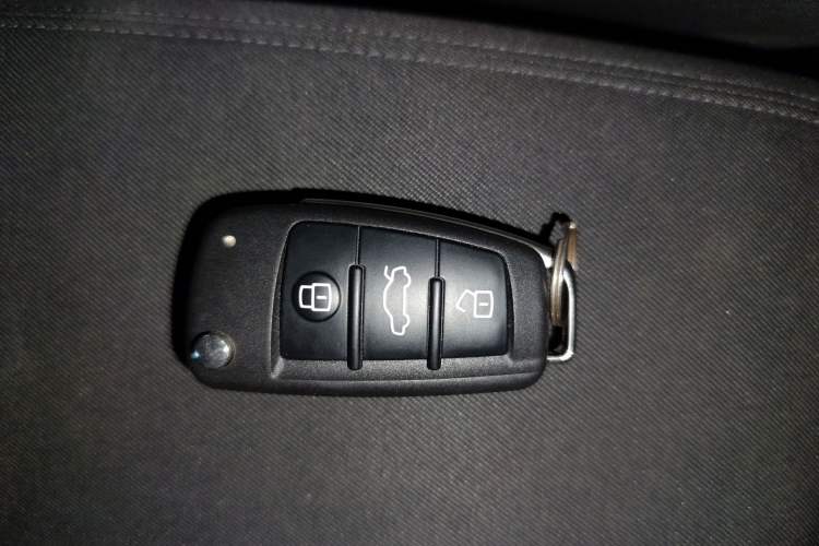 Used Audi Q2L 2021 35 TFSI Progressive Dynamic Edition Vehicle Key