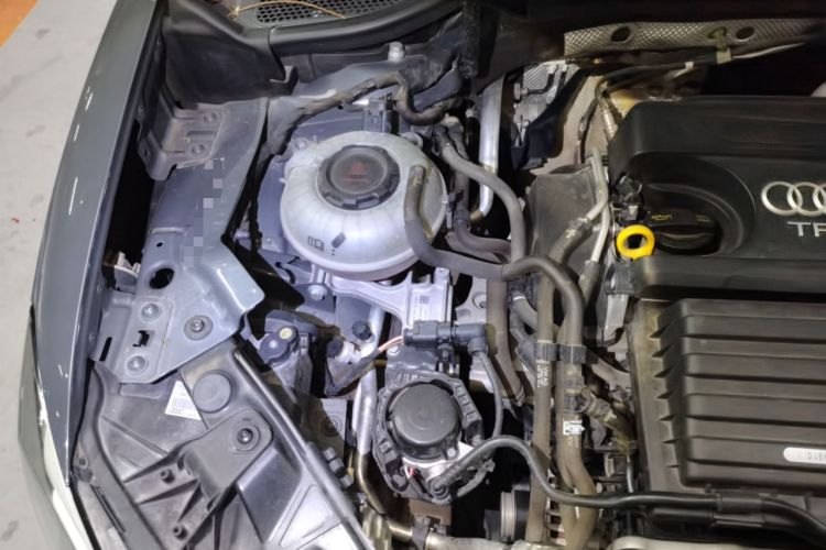Used Audi Q2L 2021 35 TFSI Fashion Dynamic Model Engine Bay Right