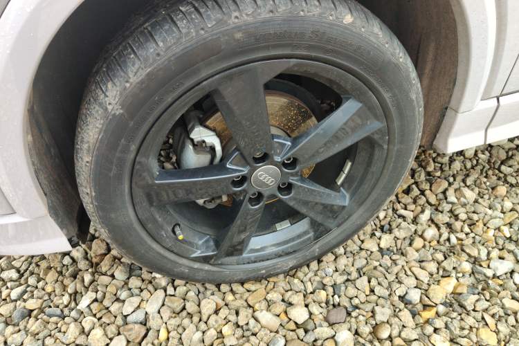 Used Audi Q2L 2021 35 TFSI Fashion Dynamic Model Left Front Wheel Hub