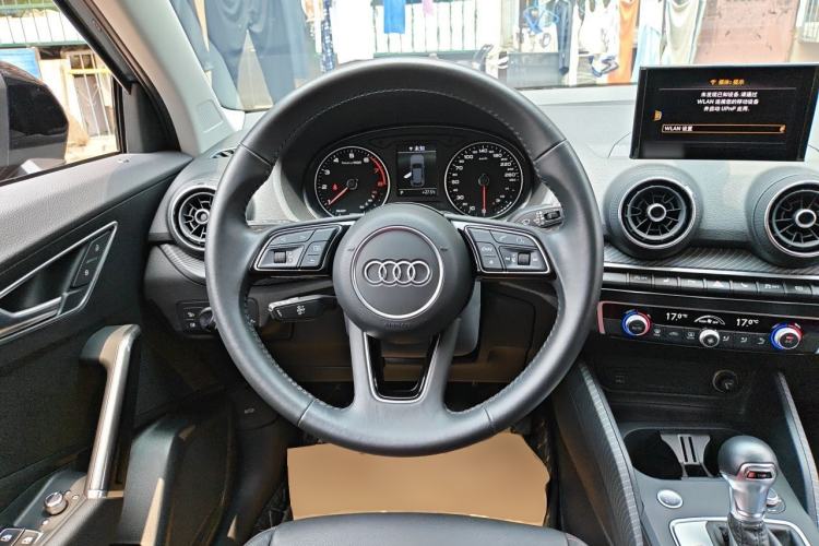 Used Audi Q2L 2021 35 TFSI Fashion Dynamic Model Steering Wheel