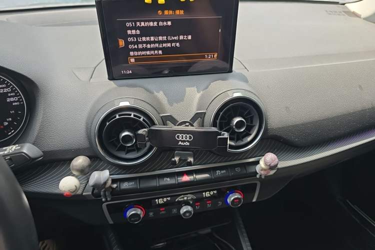 Used Audi Q2L 2021 35 TFSI Luxury Dynamic Model Audio And AC Panel