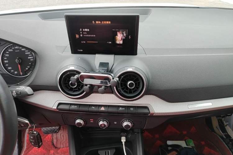 Used Audi Q2L 2021 35 TFSI Progressive Dynamic Edition Audio And AC Panel