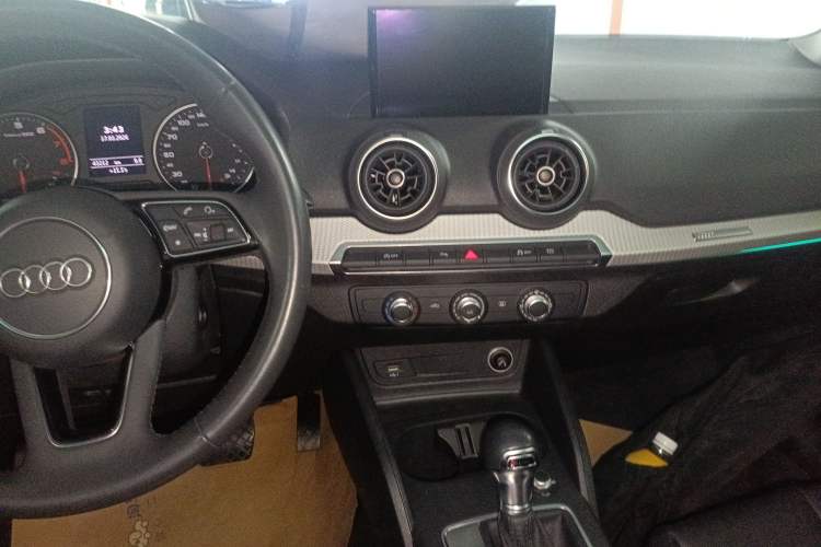 Used Audi Q2L 2021 35 TFSI Progressive Dynamic Edition Audio And AC Panel
