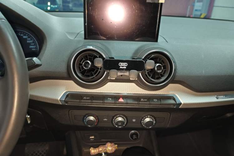 Used Audi Q2L 2021 35 TFSI Progressive Dynamic Edition Audio And AC Panel