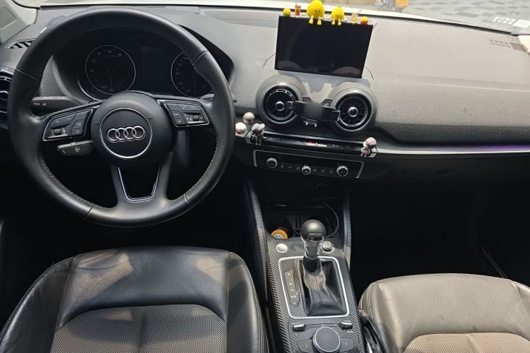 Used Audi Q2L 2021 35 TFSI Luxury Dynamic Model Center Console