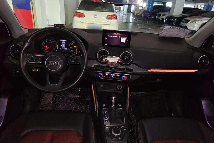 Used Audi Q2L 2021 35 TFSI Fashion Dynamic Model Center Console