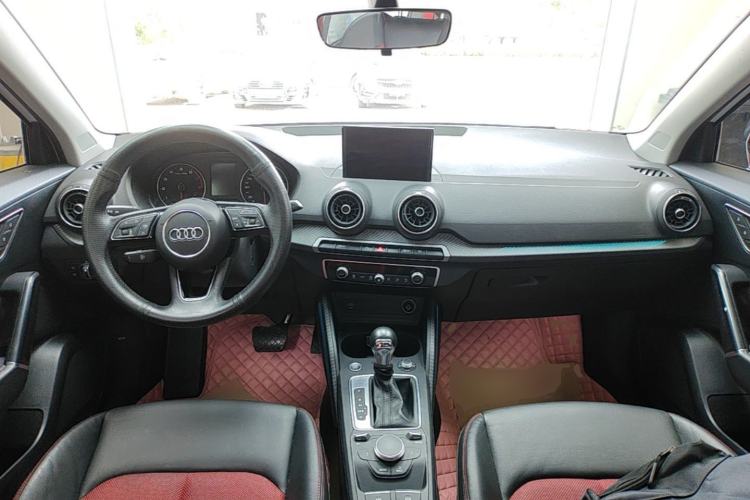 Used Audi Q2L 2021 35 TFSI Fashion Dynamic Model Center Console