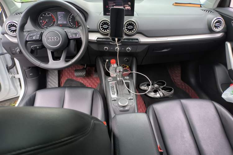 Used Audi Q2L 2021 35 TFSI Progressive Dynamic Edition Center Console