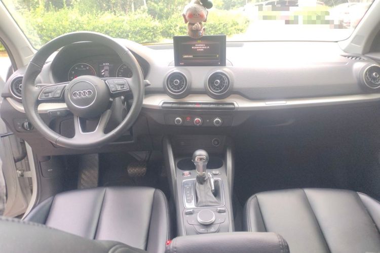 Used Audi Q2L 2021 35 TFSI Progressive Dynamic Edition Center Console