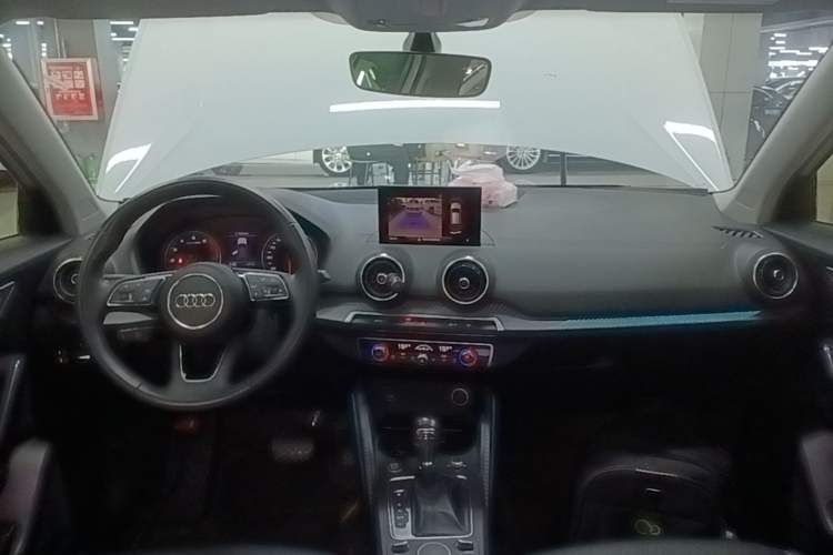 Used Audi Q2L 2021 35 TFSI Fashionable and Elegant Model Center Console