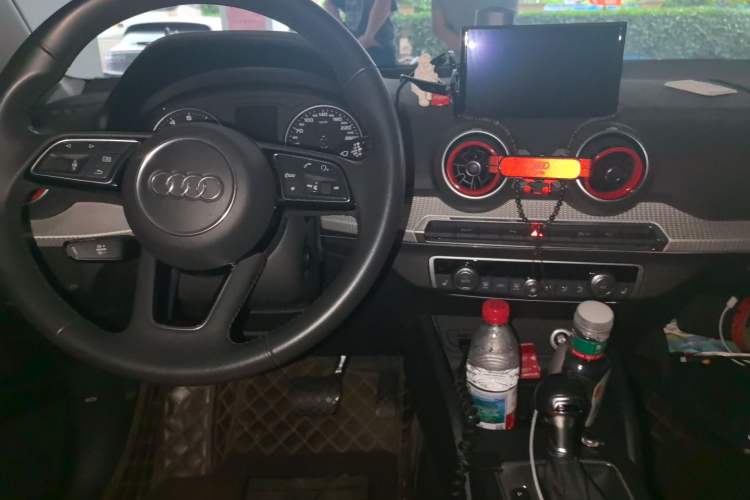 Used Audi Q2L 2021 35 TFSI Progressive Dynamic Edition Center Console