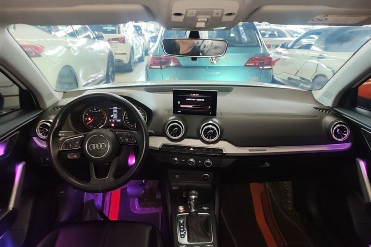 Used Audi Q2L 2021 35 TFSI Progressive Dynamic Edition Center Console