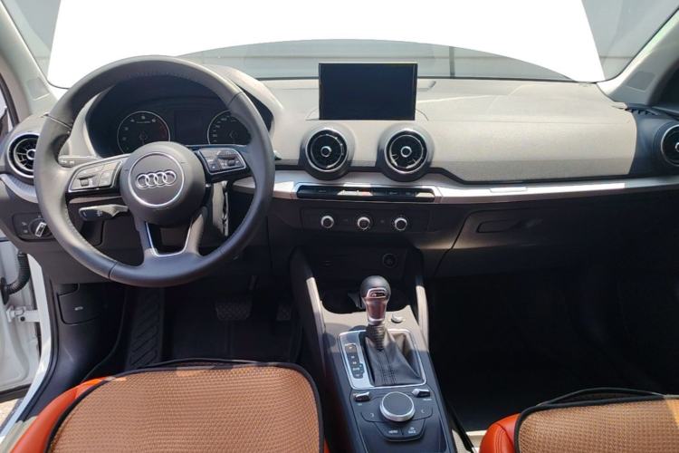 Used Audi Q2L 2021 35 TFSI Progressive Dynamic Edition Center Console