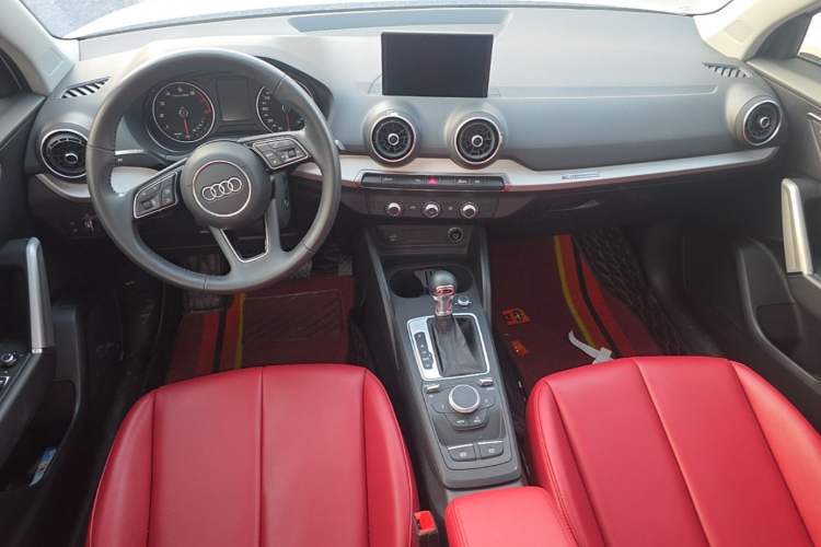 Used Audi Q2L 2021 35 TFSI Progressive Dynamic Edition Center Console