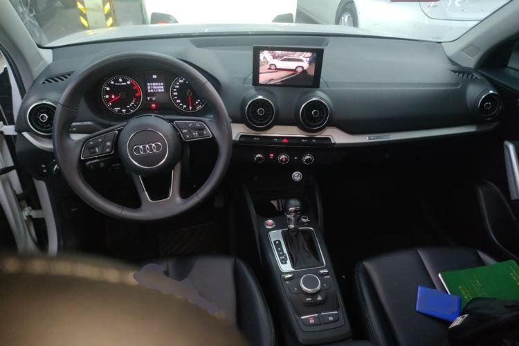 Used Audi Q2L 2021 35 TFSI Progressive Dynamic Edition Center Console