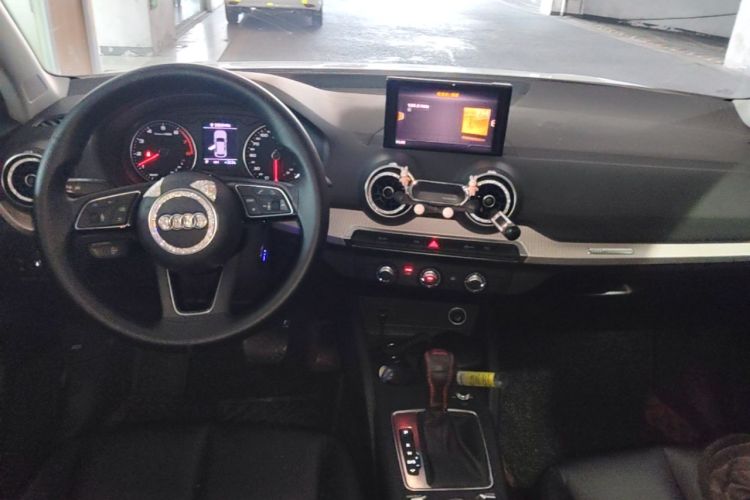 Used Audi Q2L 2021 35 TFSI Progressive Dynamic Edition Center Console