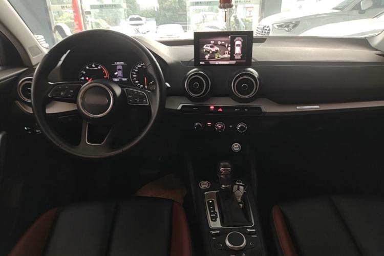 Used Audi Q2L 2021 35 TFSI Progressive Dynamic Edition Center Console