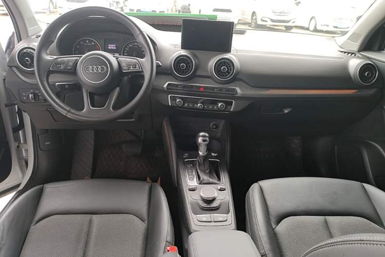 Used Audi Q2L 2021 35 TFSI Fashion Dynamic Model Center Console