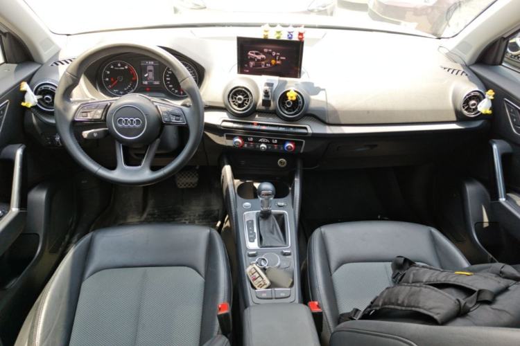 Used Audi Q2L 2021 35 TFSI Fashionable and Elegant Model Center Console