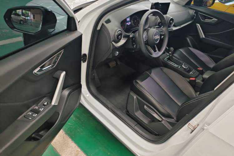 Used Audi Q2L 2021 35 TFSI Progressive Dynamic Edition Driver Seat
