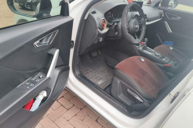 Used Audi Q2L 2021 35 TFSI Progressive Dynamic Edition Driver Seat