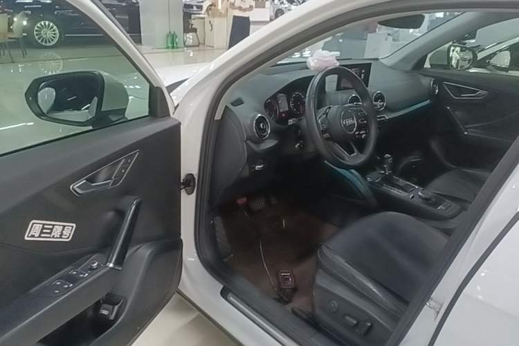 Used Audi Q2L 2021 35 TFSI Fashionable and Elegant Model Driver Seat