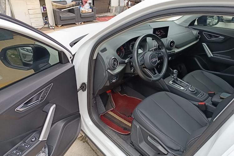 Used Audi Q2L 2021 35 TFSI Progressive Dynamic Edition Driver Seat