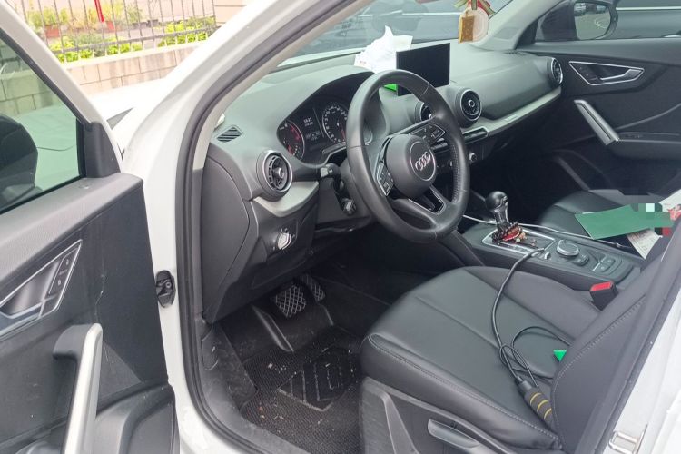 Used Audi Q2L 2021 35 TFSI Progressive Dynamic Edition Driver Seat