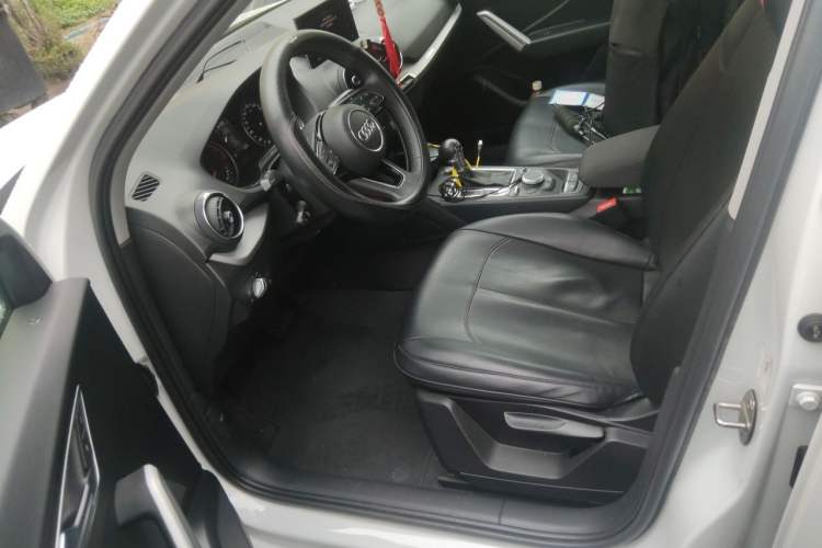 Used Audi Q2L 2021 35 TFSI Progressive Dynamic Edition Driver Seat