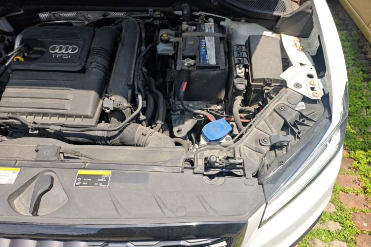 Used Audi Q2L 2021 35 TFSI Progressive Dynamic Edition Engine Bay Left