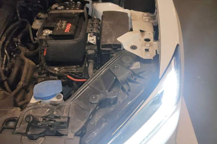 Used Audi Q2L 2021 35 TFSI Fashion Dynamic Model Engine Bay Left