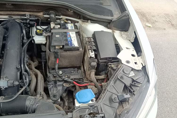 Used Audi Q2L 2021 35 TFSI Progressive Dynamic Edition Engine Bay Left