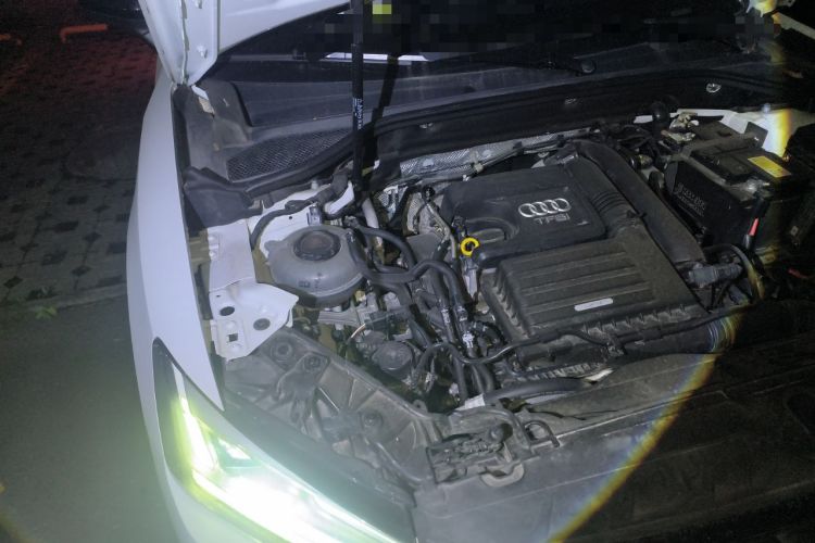 Used Audi Q2L 2021 35 TFSI Fashion Dynamic Model Engine Bay Right