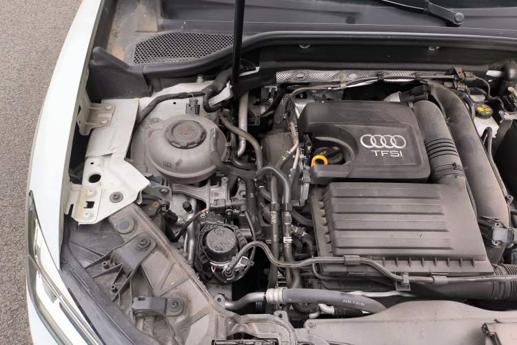Used Audi Q2L 2021 35 TFSI Progressive Dynamic Edition Engine Bay Right