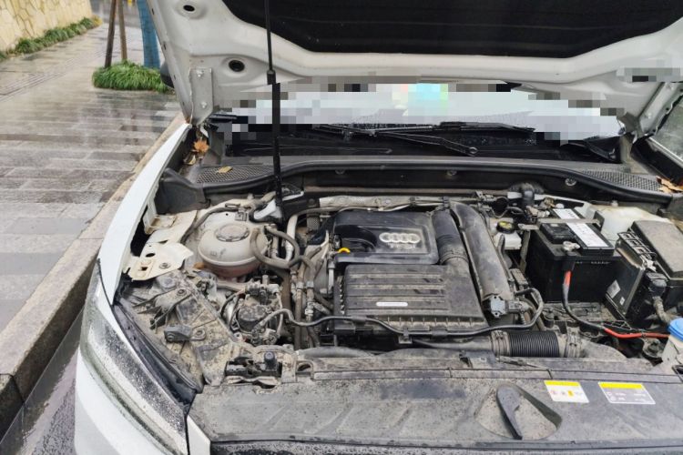 Used Audi Q2L 2021 35 TFSI Fashion Dynamic Model Engine Bay Right