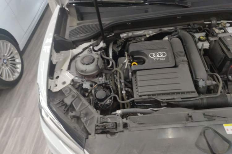 Used Audi Q2L 2021 35 TFSI Progressive Dynamic Edition Engine Bay Right