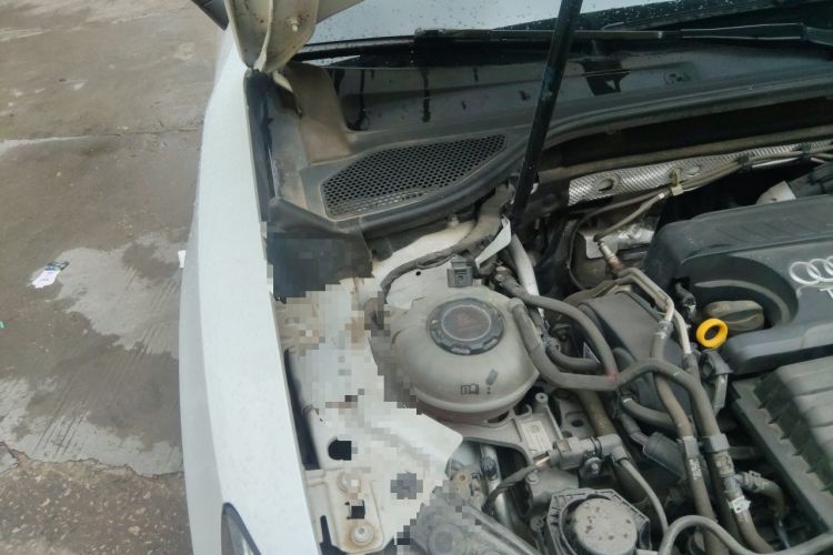 Used Audi Q2L 2021 35 TFSI Progressive Dynamic Edition Engine Bay Right
